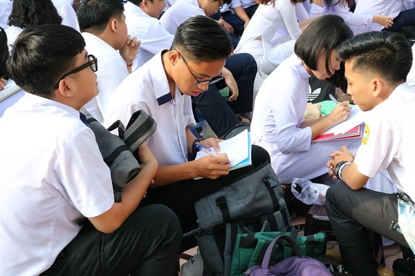 công bố tuyển sinh.jpg